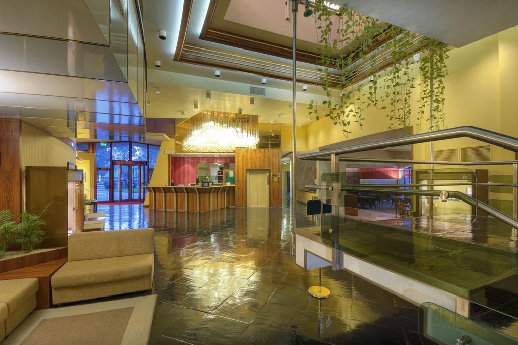 Hotel Federico II Iesi Exterior photo